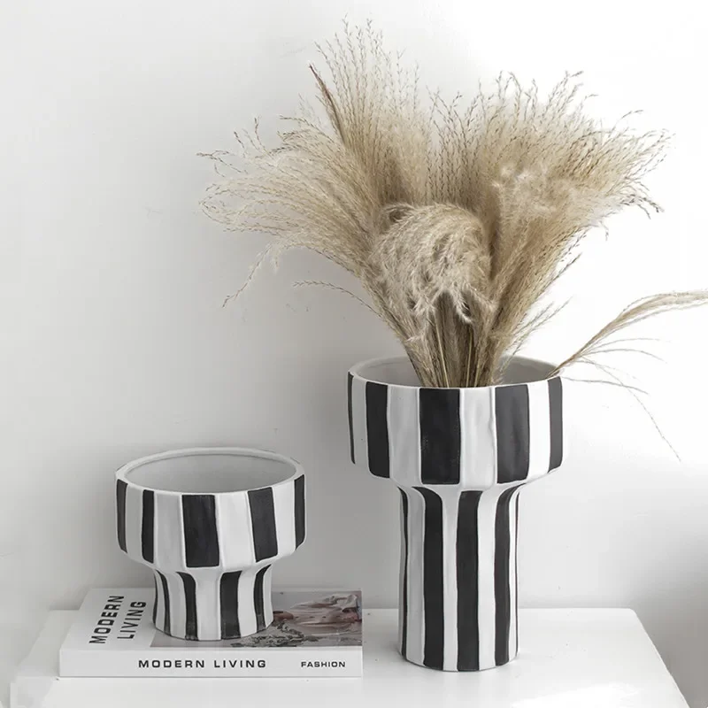 مزهرية سيراميك أبيض وأسود مخططة واسعة الفم اناء للزهور ترتيب اكسسوارات ديكور المنزل المزهريات الأواني