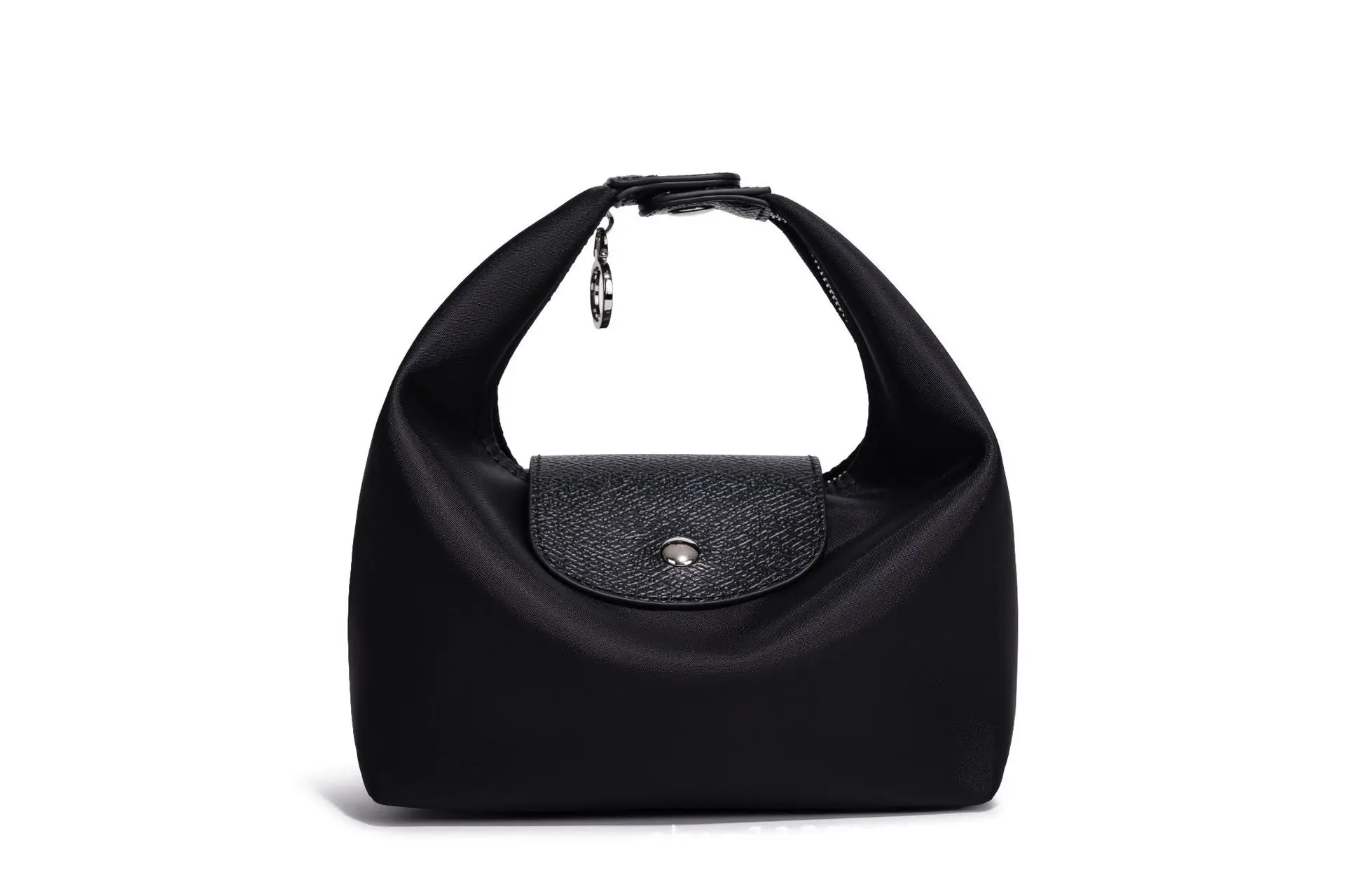 2026 new waterproof nylon lunch box bag niche design commuter handbag casual versatile single shoulder dumpling bag women