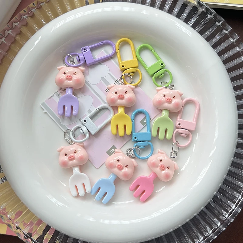 Kawaii Cartoon Piggy Fork Keychain Cute Animal Keyring Lovely Resin Key Holder School Bag Pendant Bag Backpack Ornament