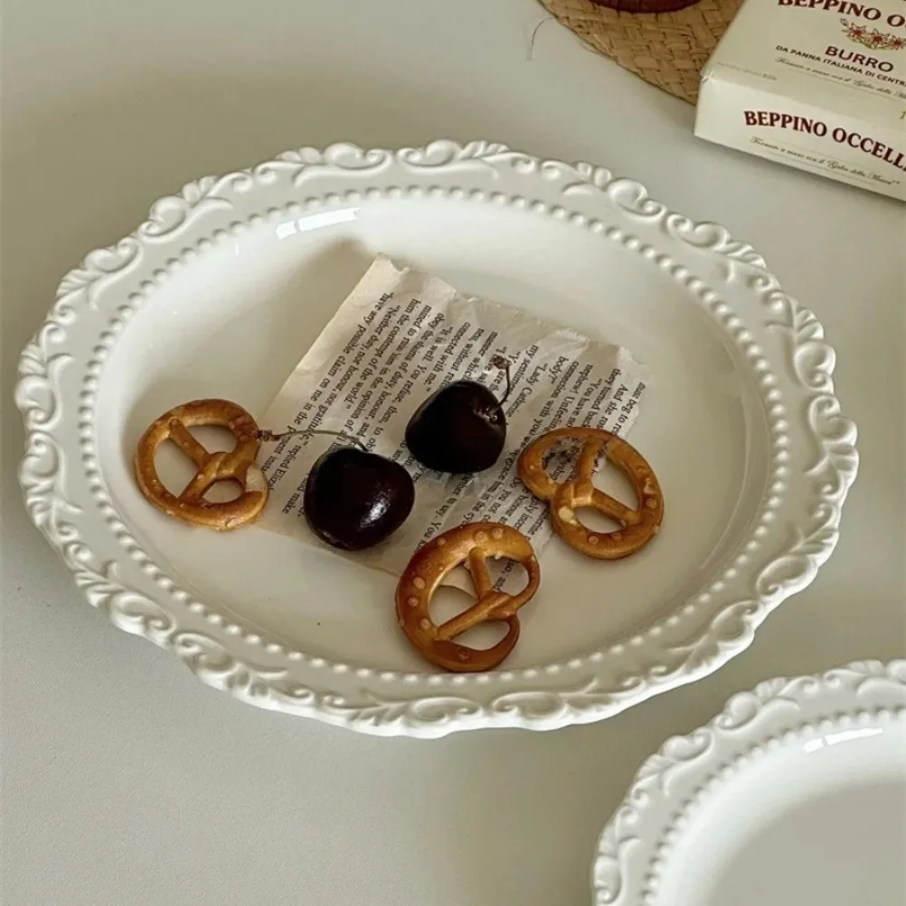 

French Relief Ceramic Plate Vintage Ceramic Dishes High-end Dining Dishes Dessert Western Cuisine Plate Serving Plates Tableware