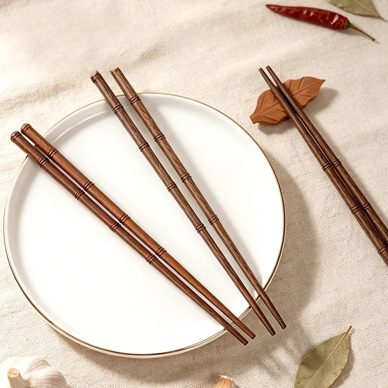 A Pair of Bamboo‑Joint Wooden Chopsticks Non‑Slip Pointed Tip Reusable Wood Tableware for Family Household