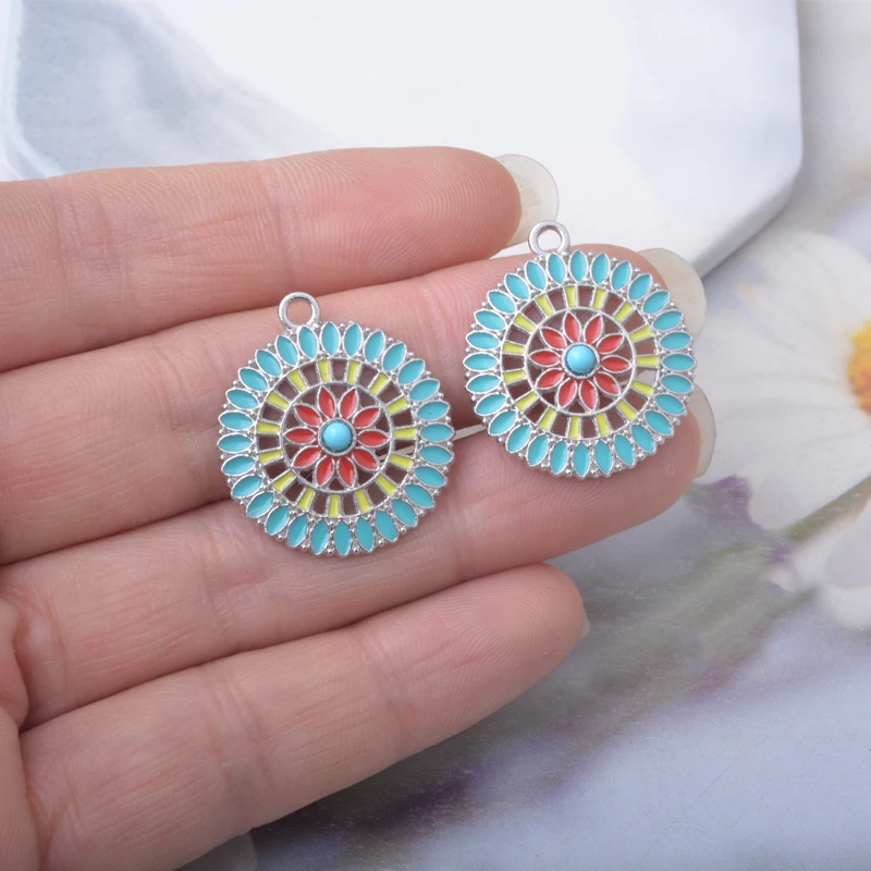 12 Stück/Set Antike Silberfarbene Sonnenblumen-Emaille Kleine Damen-Anhänger Legierung Ohranhänger DIY Bohemian-Stil Schmuck Ohrring-Komponenten – Detail 10