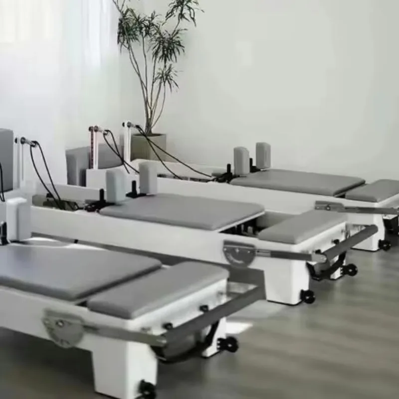YTYIN Białe Dębowe Urządzenie do Pilates Reformer, Profesjonalne Urządzenie do Ćwiczeń w Studio do Komercyjnego Treningu Pilates i Fitnessu