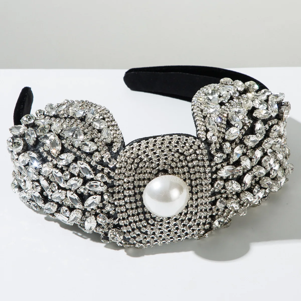 Luxury Full Crystals Bow Headband for Women Party Headdress Wedding Vintage Hair Accessories Bowknot Hairband with Big Pearl