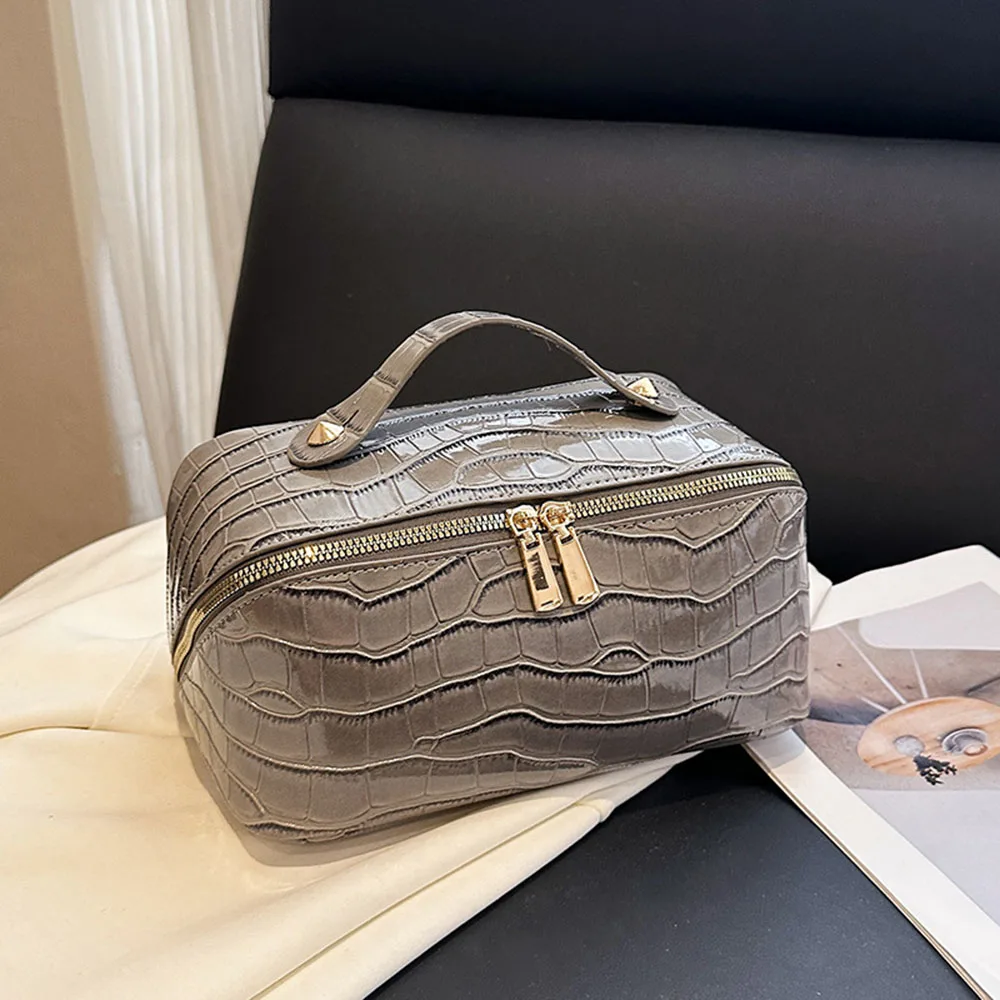 New Hot Sale Solid Color Leather Women Cosmetic Bag Glossy Waterproof Large Capacity Makeup Bags Portable Travel Toiletry Bags