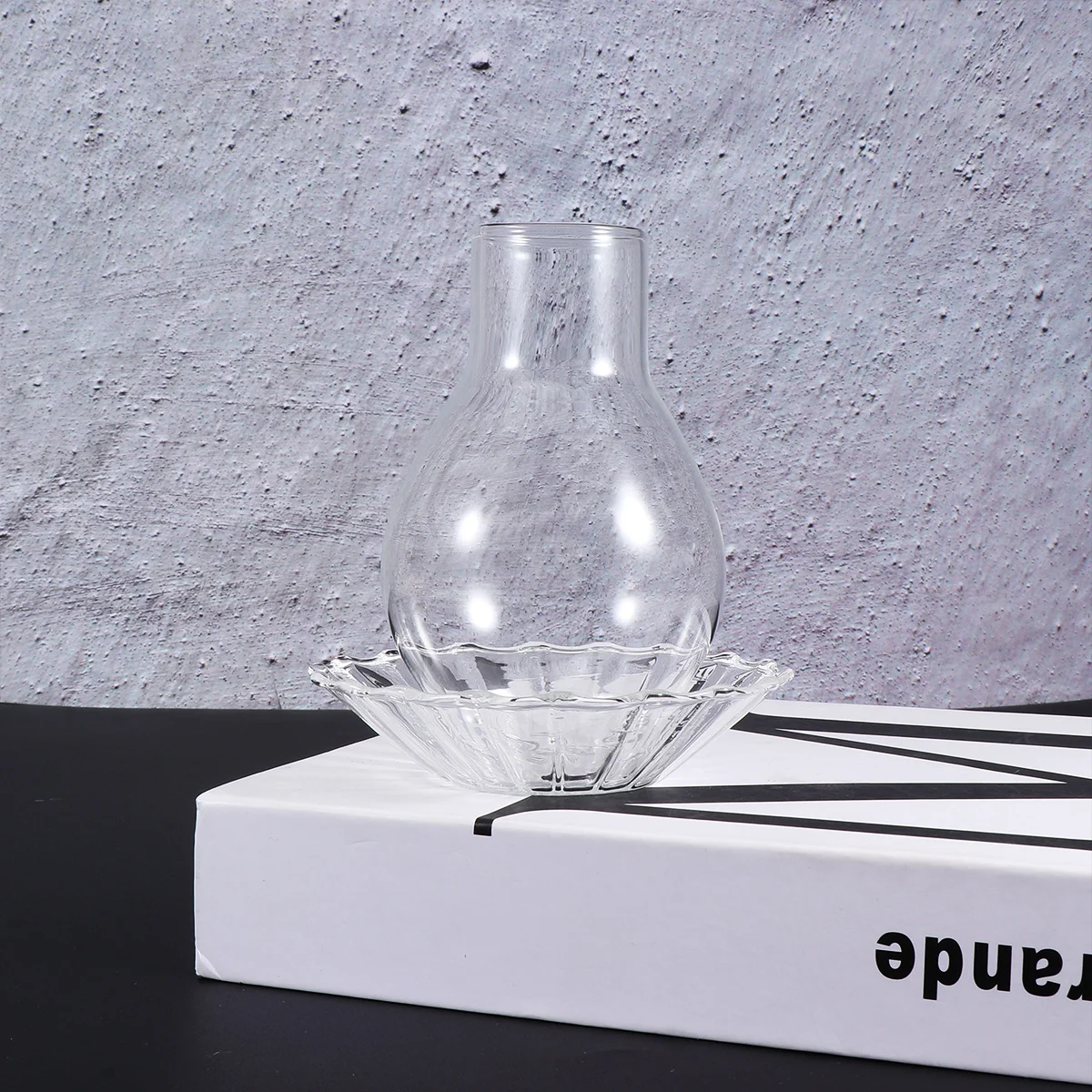 

1Pcs Glass Holder Modern Simple Transparent Wind-Proof Candlestick for Home Decoration Hallway Bedroom Living Room Use