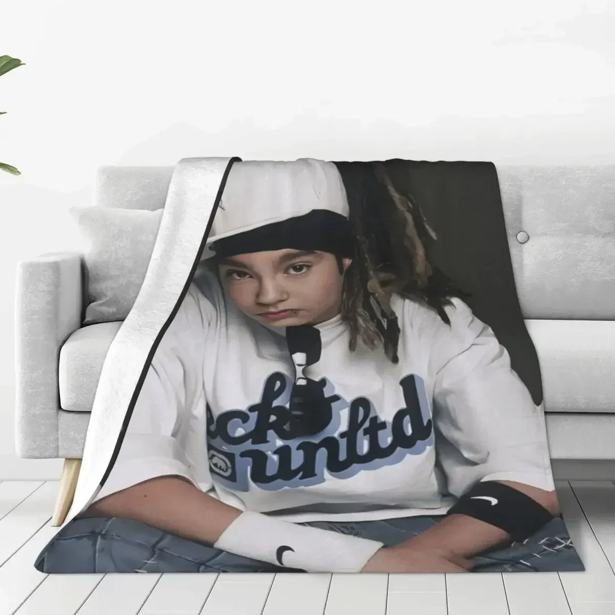 Tom Kaulitz Flannel Blanket Quality Soft Warm Handsome Guitarist Hat Throw Blanket Winter Travel Chair Sofa Bed Funny Bedspread