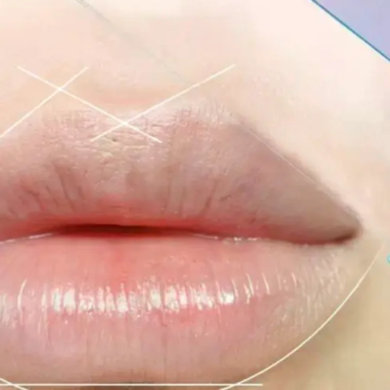 1Pcs Lip Line Stencil Template Reusable Lip Makeup Auxiliary Tool Cosmetic Shaper For Lipstick Application Makeup Practice