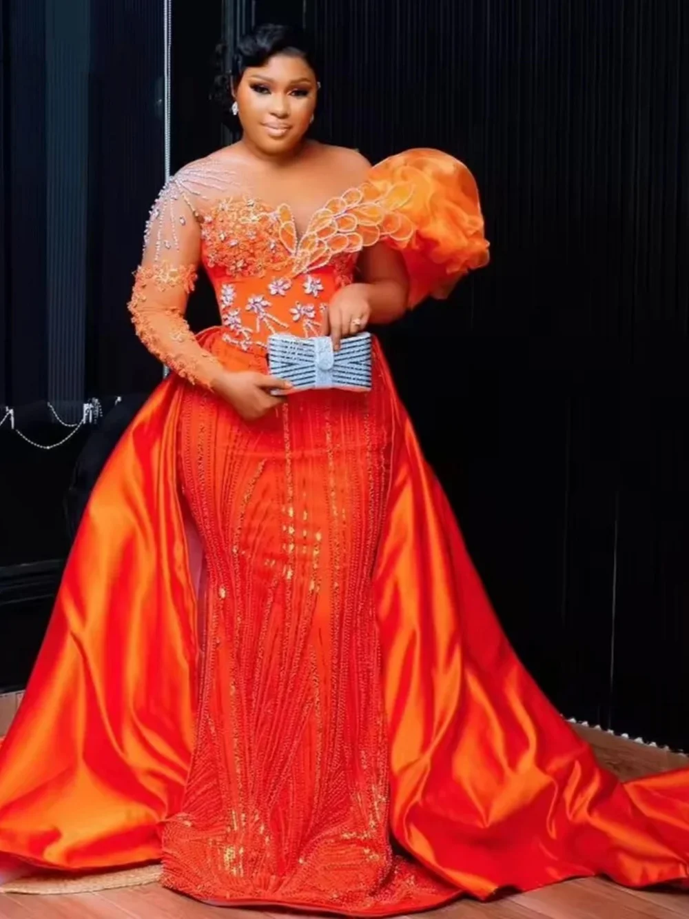 Olśniewająca suknia wieczorowa w stylu syreny, aplikacje, dekolt okrągły, kryształowe suknie balowe, rozmiary plus size, zdobiona koralikami, długa do podłogi, sukienki na przyjęcie, szyte na miarę.