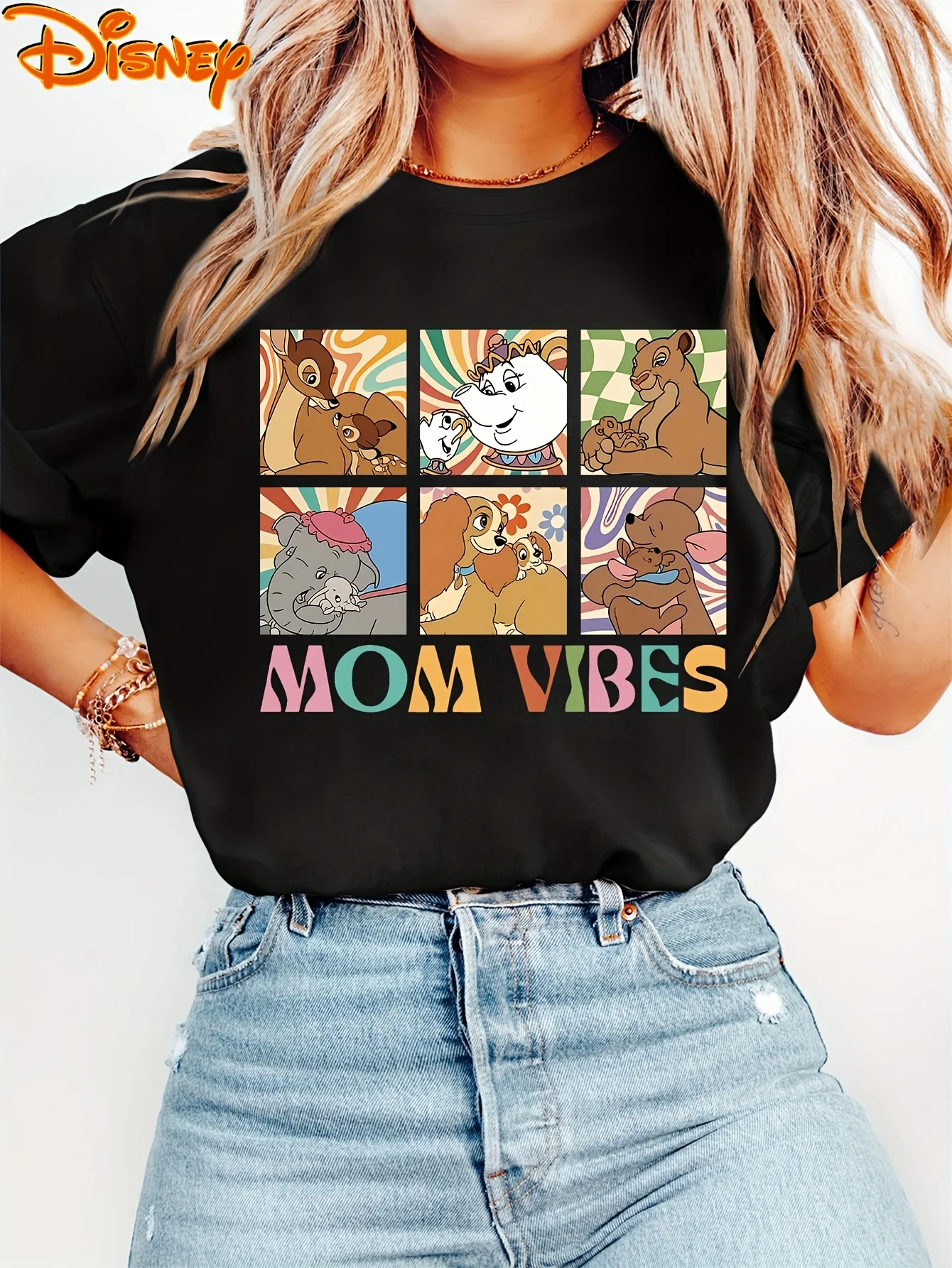 

2025 Женская повседневная удобная уникальная черная футболка с круглым вырезом и короткими рукавами с принтом Disney с уникальным улыбающимся лицом