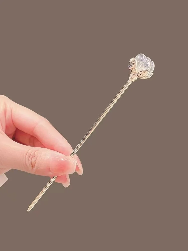 Crystal Lotus Hairpin for Women, Ancient Style, New Chinese Style, Simple Modern High-End Hairpin, Flower-Shaped Hairpin, Hanfu view 3