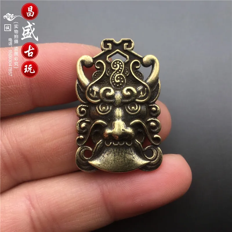 Bronze carved Zhaoxi Rui beast pendant, solid brass, lucky beast key chain bag hanging small copper piece