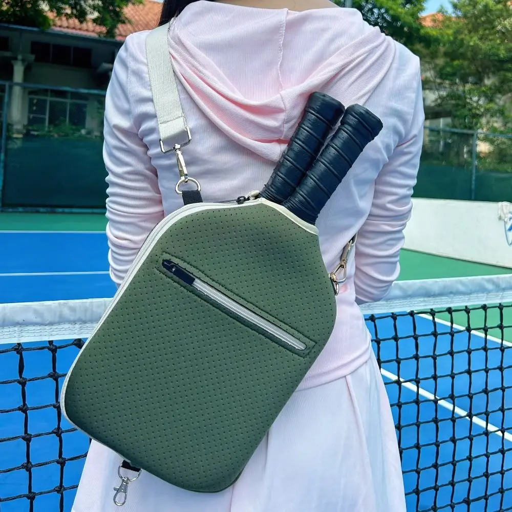 Torba crossbody na rakietki do pickleballa o dużej pojemności, zamykana na zamek błyskawiczny, z regulowanym paskiem, wodoodporna, profesjonalna, z pokrowcem na rakietkę.