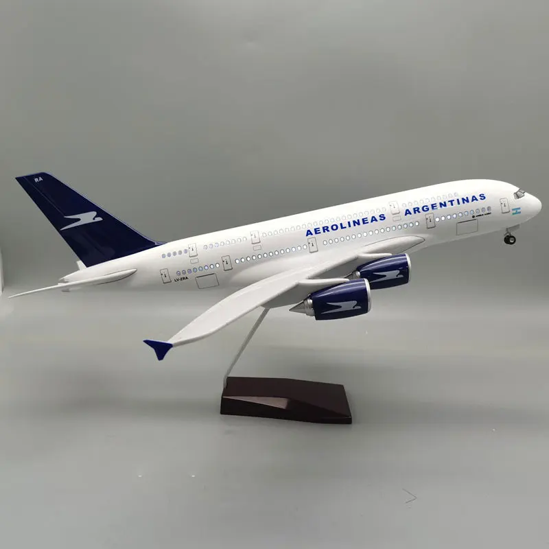 

Scale 47cm Large 380 airplane toys for child Model Argentina Air A380 Model Die-cast Aircraft with LED Lights For Collector