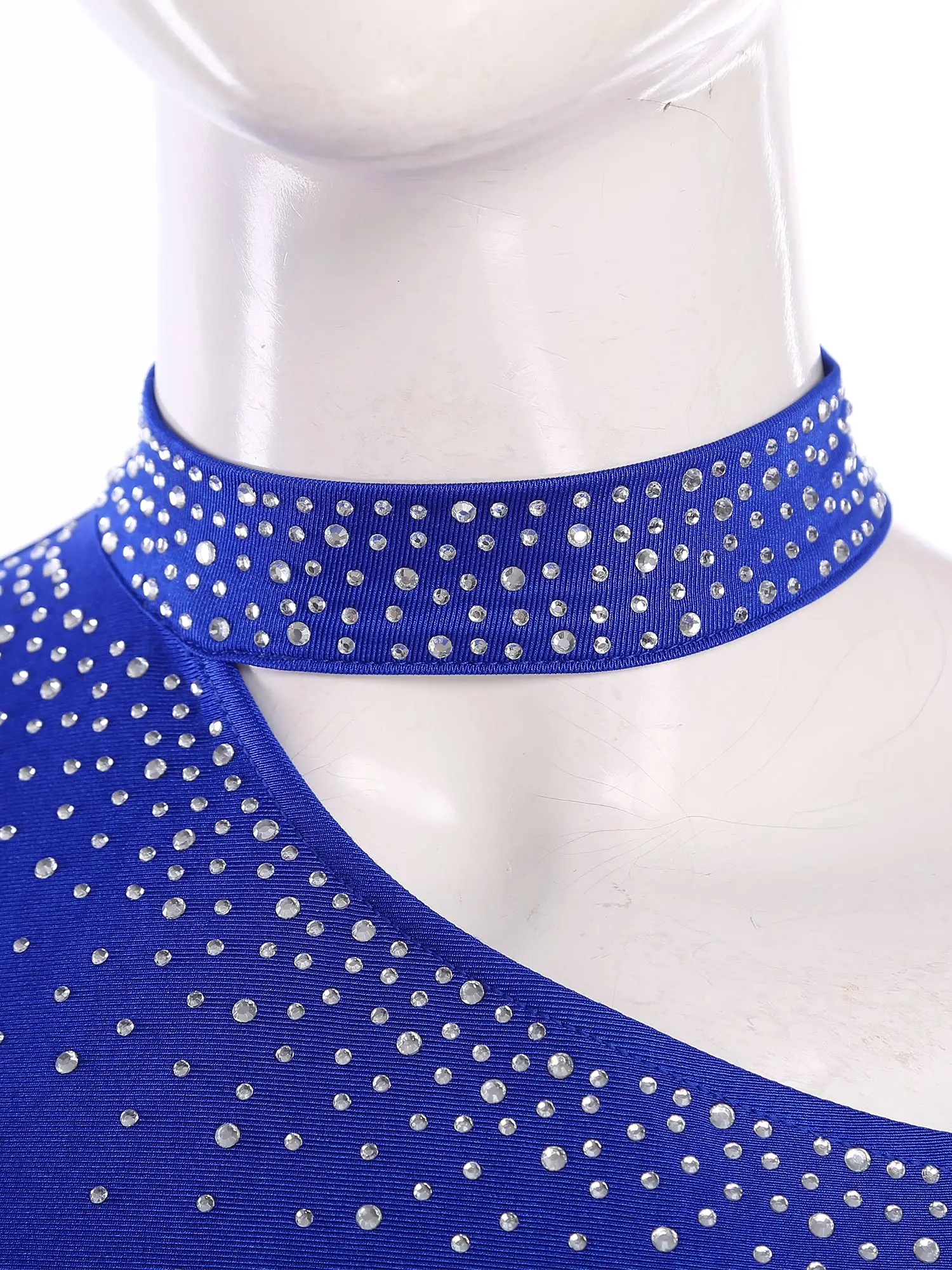 

Women Rhinestones Latin Jazz Dance Outfit Costume for Skating Gymnastics Long Sleeve Crop Top and Back Feather Briefs Dancewear