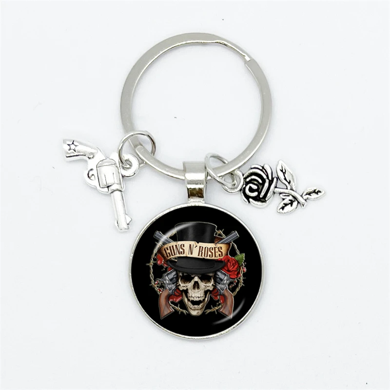 New Creative Keychains Holder Guns N Roses Rock Band Pendant Round Key Chain Punk Guns and Roses Band Sign Keyring Gift