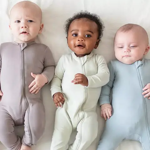 2024 neonato pagliaccetto in fibra di bambù solido traspirante vestiti a maniche lunghe per 0-24M ragazzo ragazza tuta neonato pigiama Loungewear
