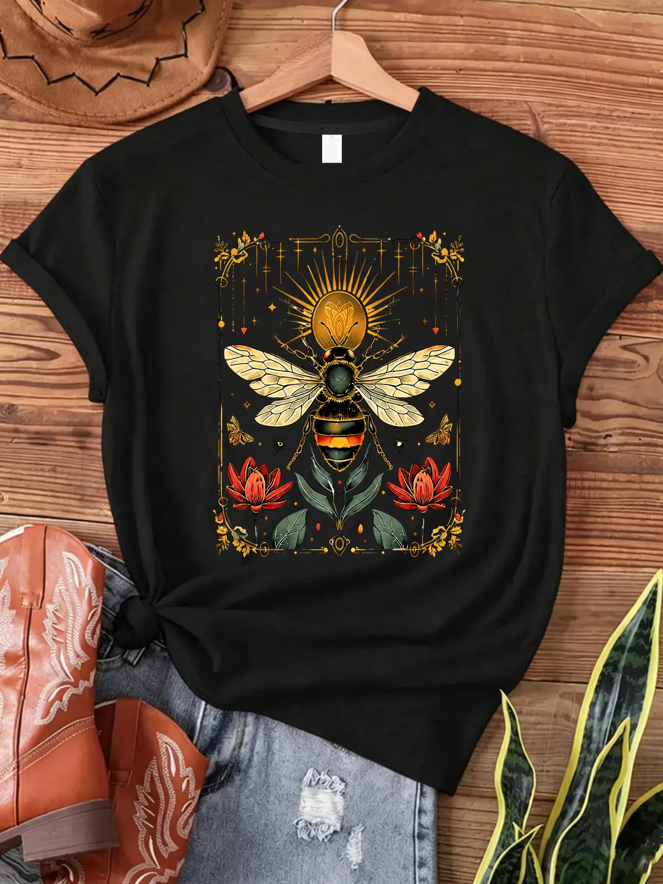 【SYJ081238】Flower and Bee Print T-shirt Short-sleeved Summer Women's Casual Top Street Fashion Clothing