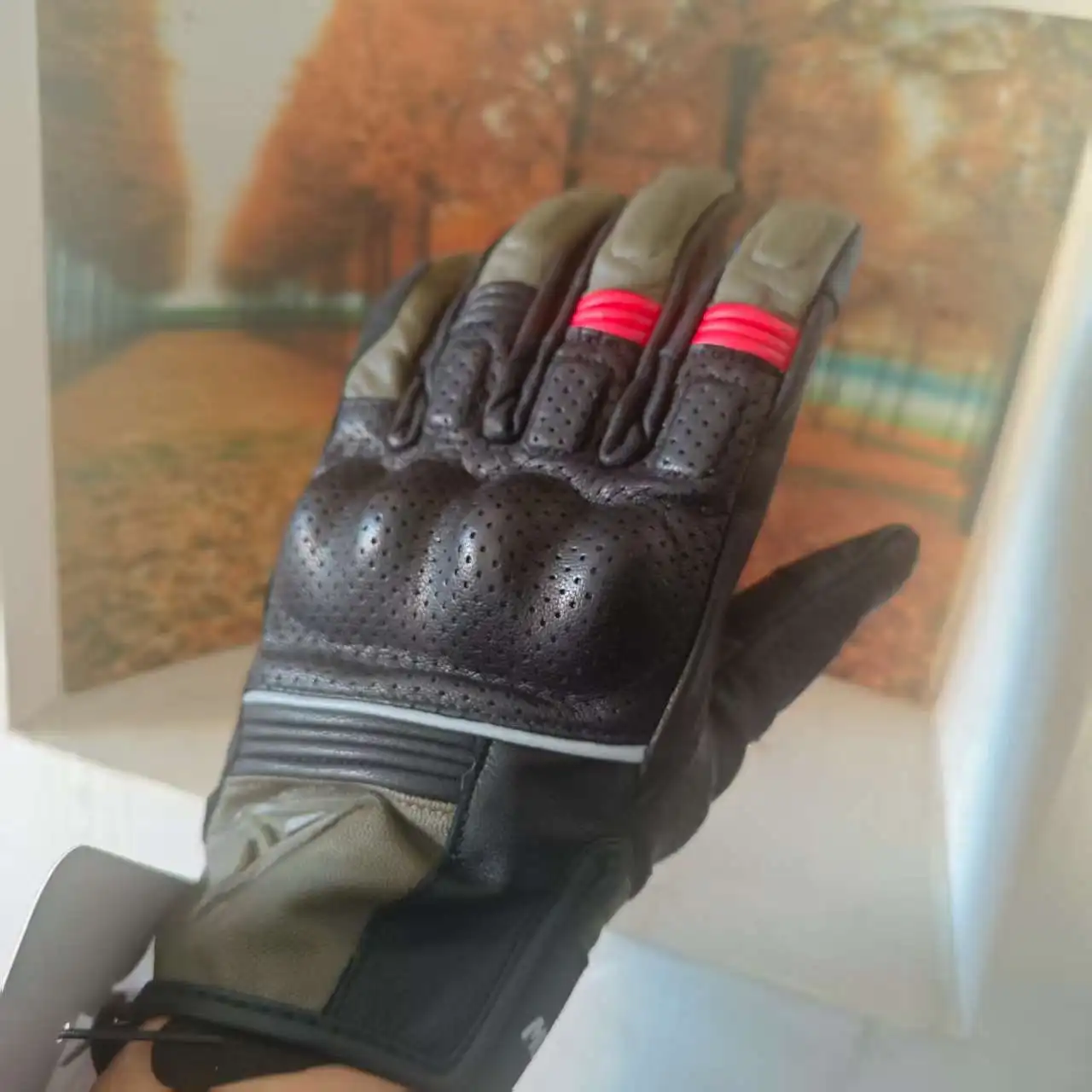 

Men's Leather Motorcycle Summer Motorbike Riding Gloves Offroad moto Gant Full Finger Cycling Riding Glove Motorcyclist Item
