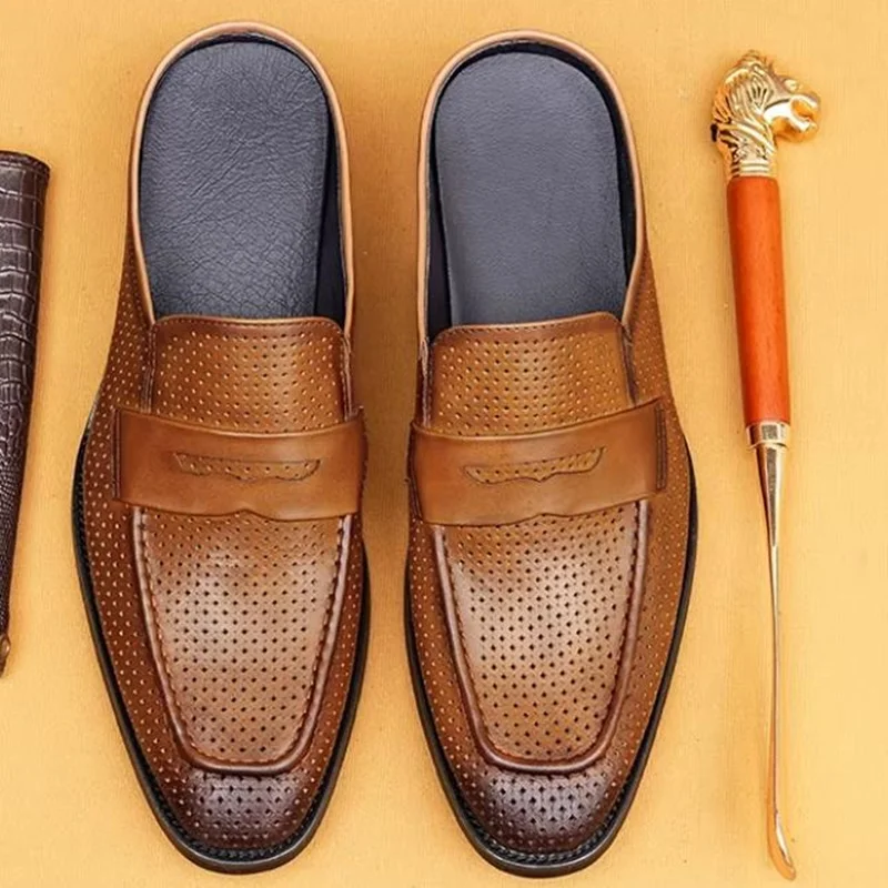 Nuevas Pantuflas de Cuero de Alta Calidad para Hombre, Zapatos de Verano con Punta Cuadrada, Diseño Calado, Tipo Mule, Sandalias Cerradas