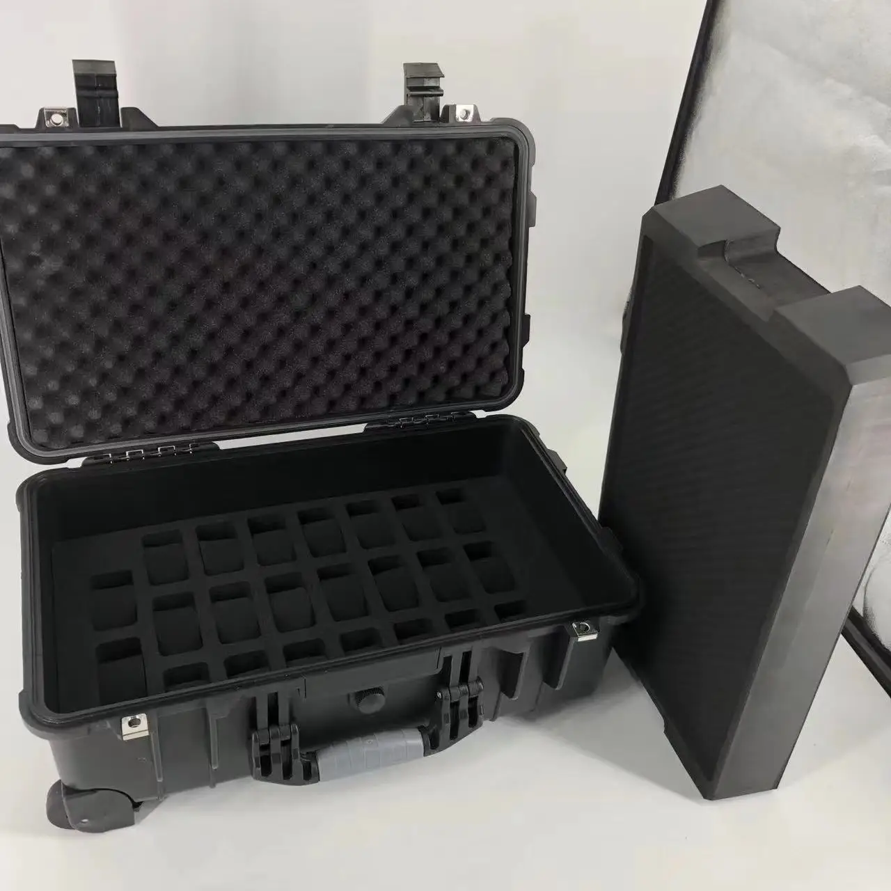 DPC112 High Quality Hard Plastic Shockproof Waterproof Watch Safety Carrying Tool Case With 50 Slots