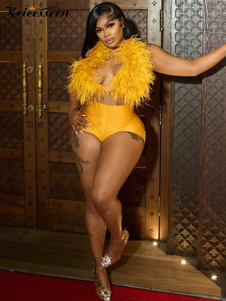 Kricesseen Conjunto de trajes peludos para mujer, trajes de 2 piezas con cuello Halter y espalda descubierta, Top corto y pantalones cortos a juego, ropa para discoteca