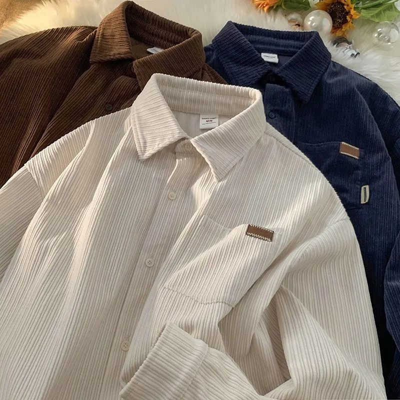 Koreańska moda z długim rękawem sztruksowe bluzy męskie odzież Retro wiosenne i jesienne codzienne koszula z kołnierzykiem