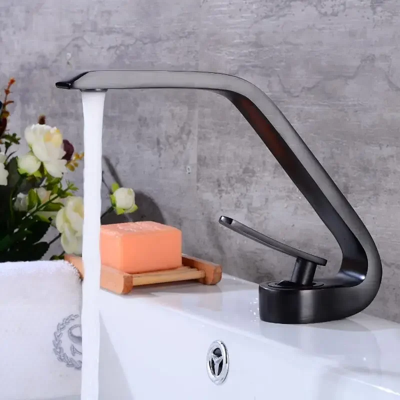 

Basin Faucet Modern Bathroom Mixer Tap Black oil Brushed Wash basin Faucet Single Handle Hot and Cold Waterfall Faucet