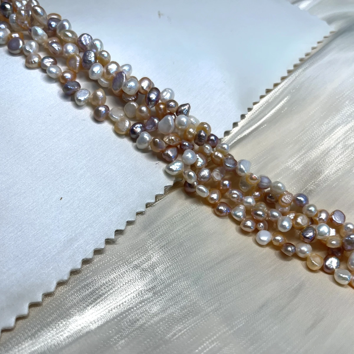 5-6 مللي متر لؤلؤ المياه العذبة الطبيعية الباروك ثلاثة سبعة حفرة الخرز Charms DIY بها بنفسك النساء الرجال قلادة أساور صنع المجوهرات