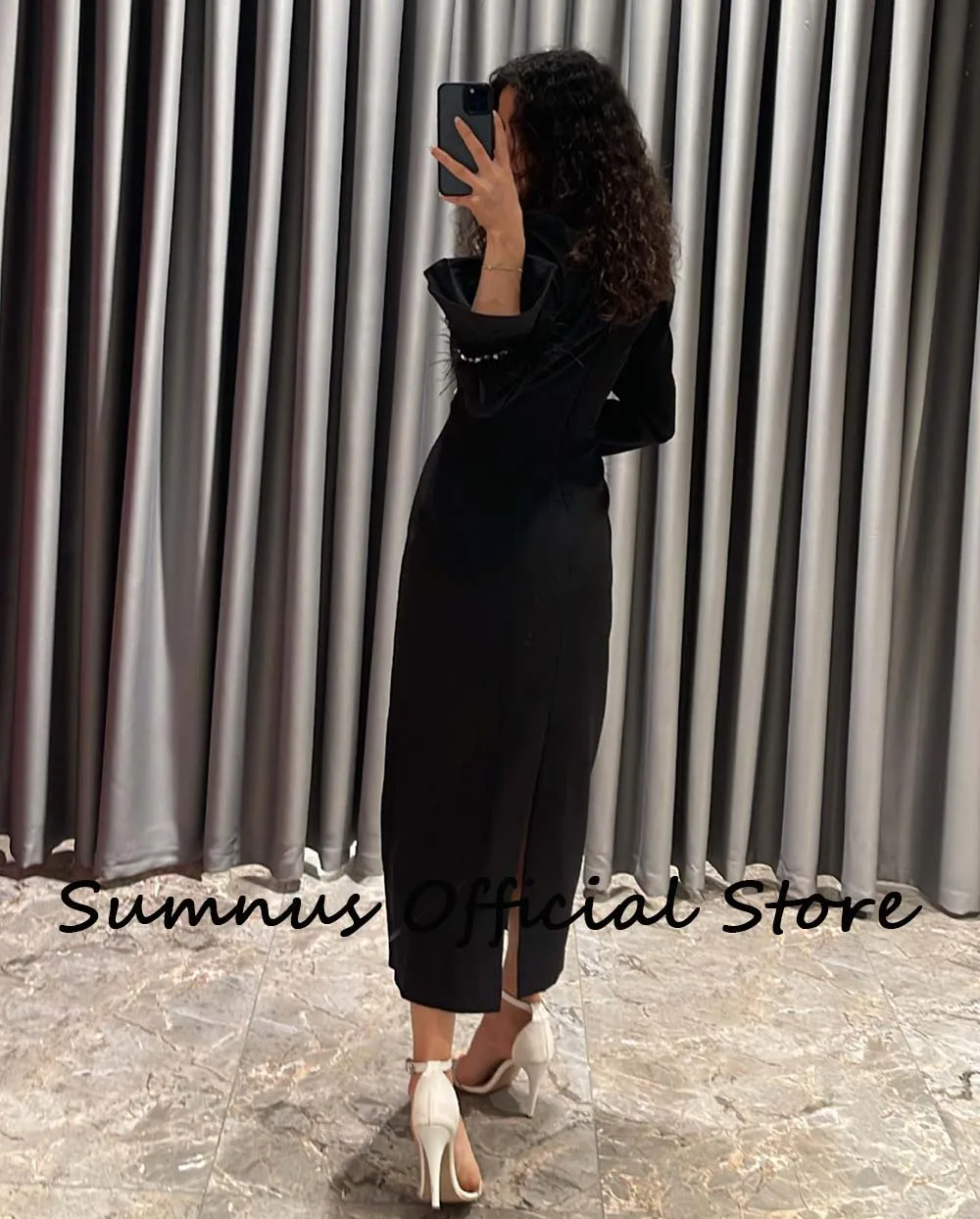 Sumnus Black Mermaid Saudi Arabic Evening Dresses Feather Long Sleeve Dubai Prom Party Dress Beads Satin Formal Dress Back Split