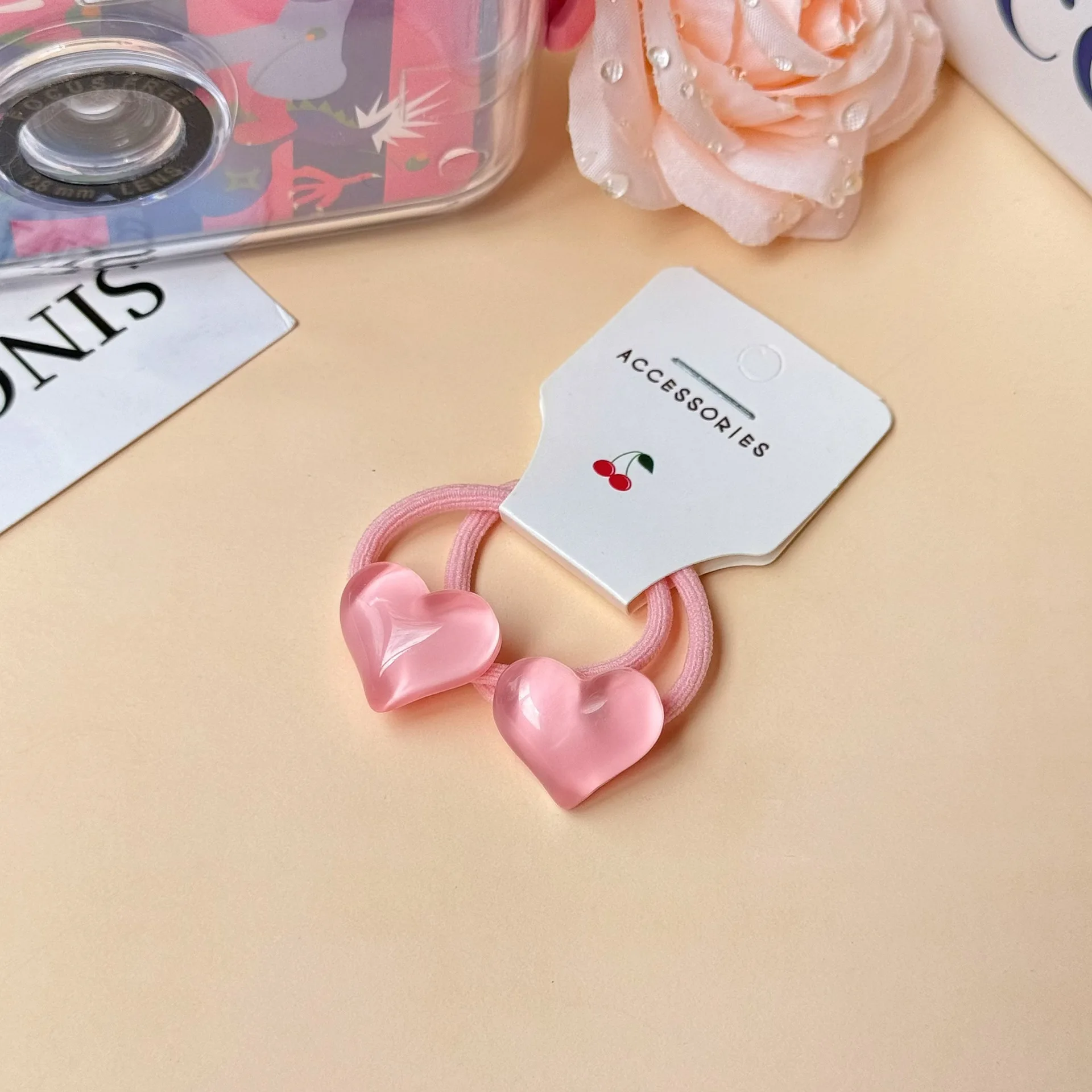 ربطات شعر للأطفال مكونة من قطعتين من أربطة صغيرة بلون الحلوى على شكل قلب خوخي وخالية من العقبة المطاطية الناعمة القابلة للتمدد للأطفال الصغار