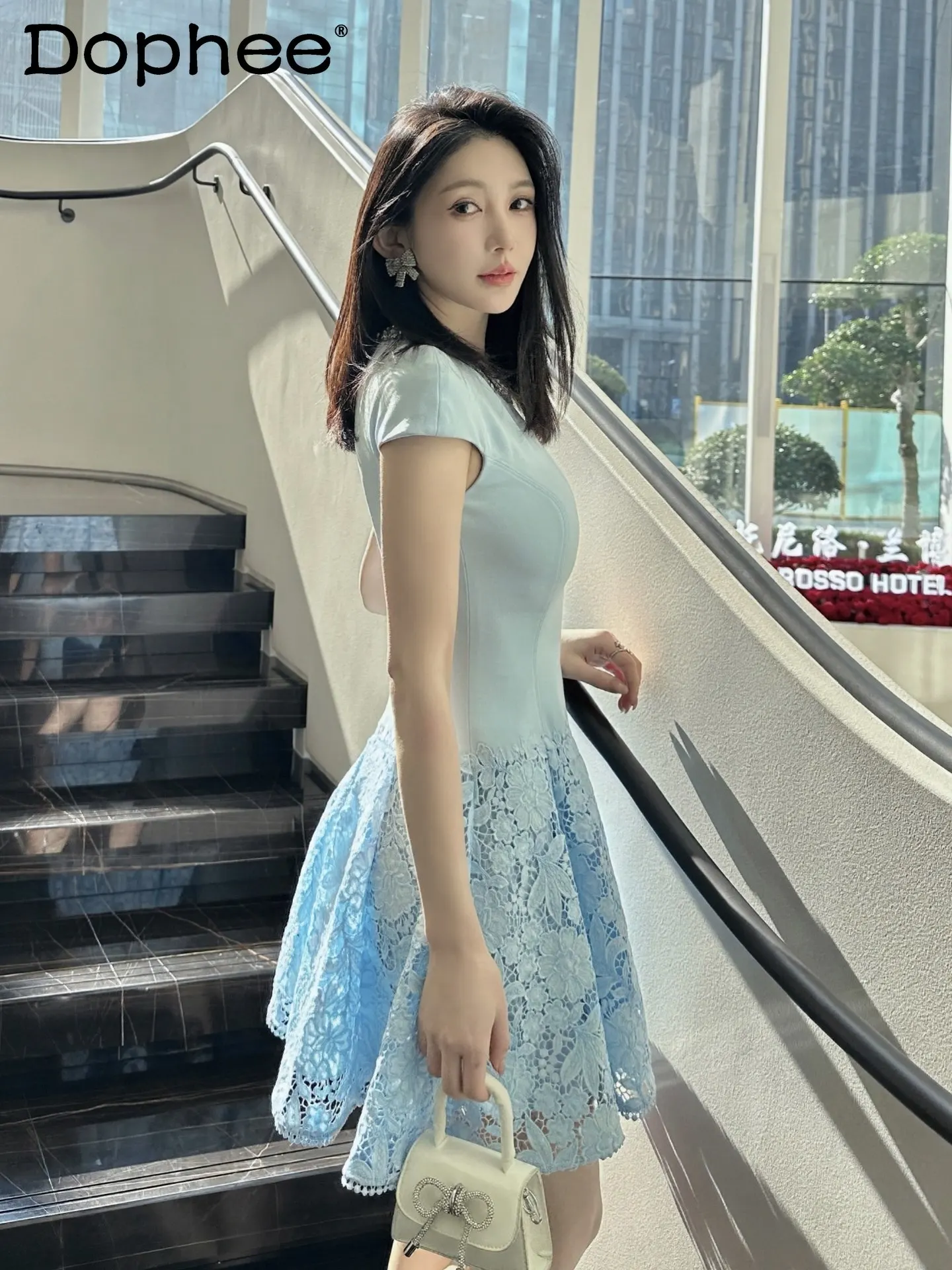 

2026 Spring Summer New Women's Dress French Premium Gentle Wind Elegant Sweet Blue Lace Slim Waist Temperament Dress