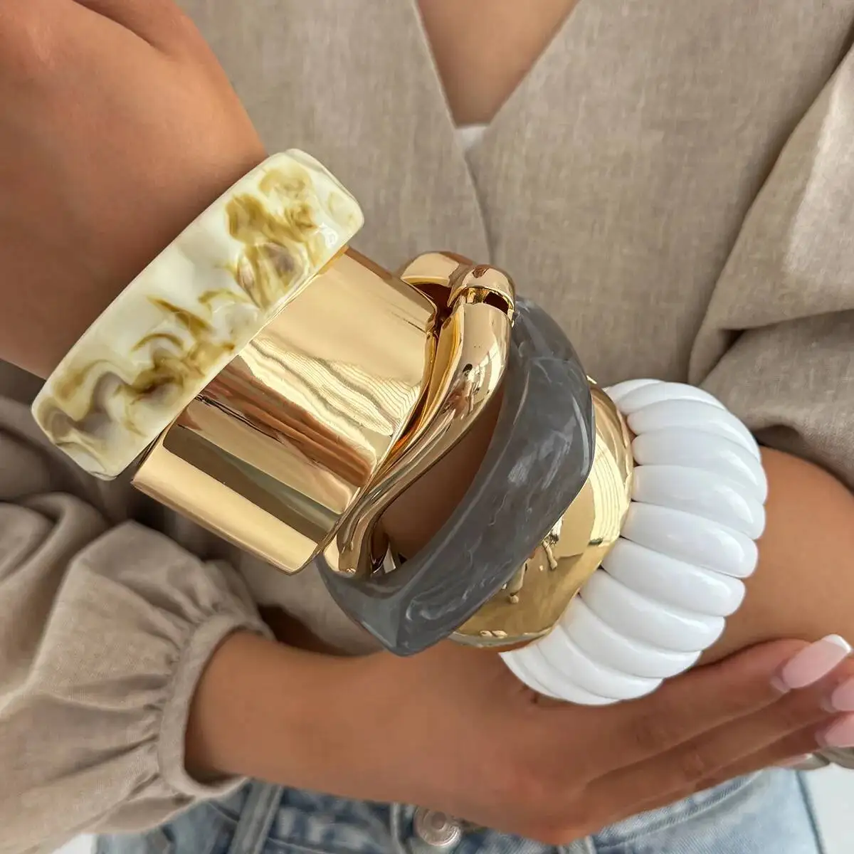 Lacteo 6Style Exaggerated Irregular Chunky Acrylic Resin Wide Bangle Trend Creative Stackable Spring Bangle Grunge Rock Jewelry