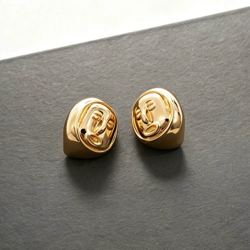 Yuri Ailey Vintage 18K Gold 3D Human Face Sculpture Earrings Abstract Art Portrait Metal Stud Earrings Trendy Jewelry for Women