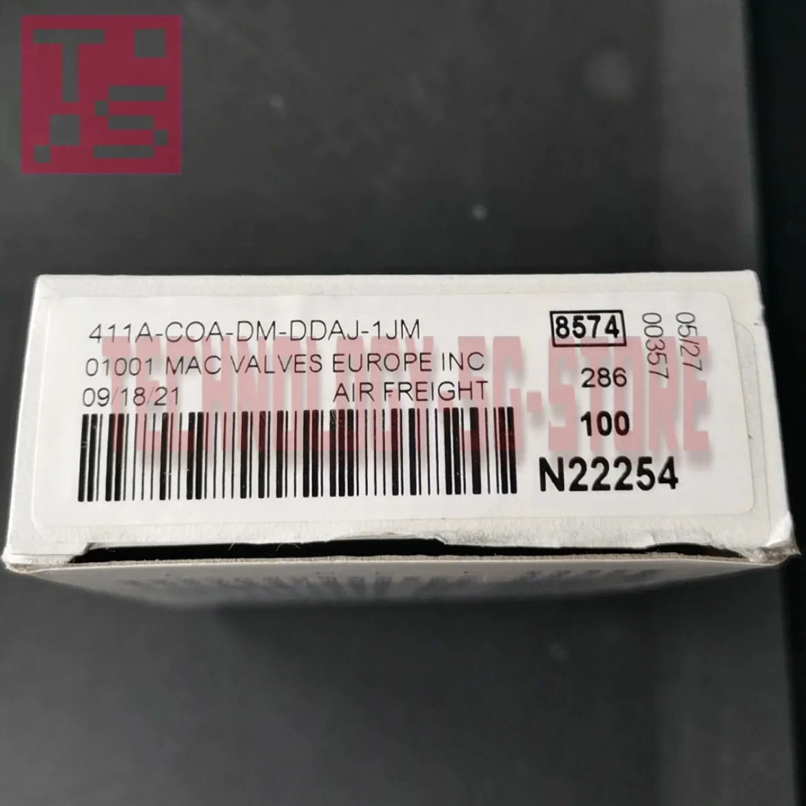 صمام الملف اللولبي 411A-BOA-DM-DDFJ-1JB 411A-C0A-DM-DDAJ-1JB 411A-C0A-DM-DDAJ-1JM جديد في الصندوق