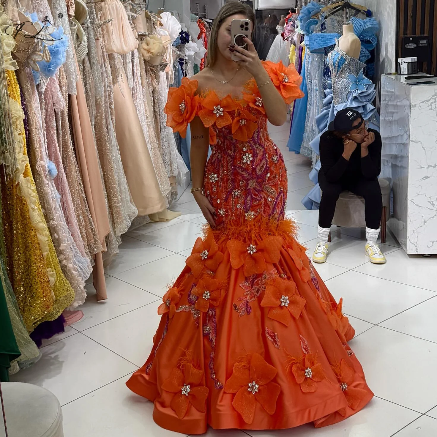 

Elegant Floral Feather Evening Gown One-Shoulder Crystal Mermaid Dress Ball Gown Orange Party Dress Celebrity Dress Customizable