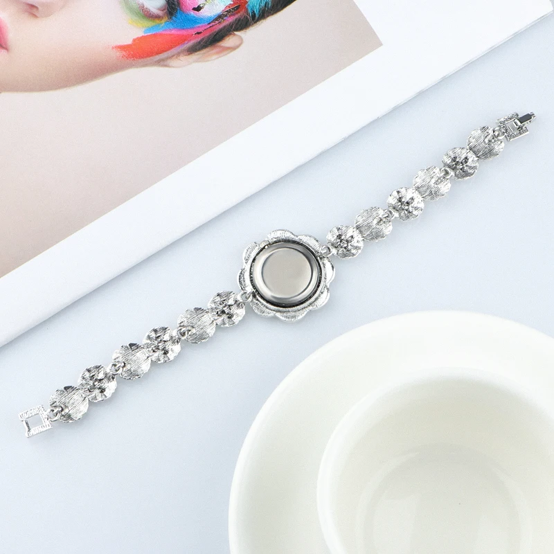 QINGXIYA Moda Feminina Relógios De Quartzo Das Senhoras Vintage Pulseira De Prata Relógio Das Mulheres Relógios De Pulso De Diamante De Luxo Reloj Mujer