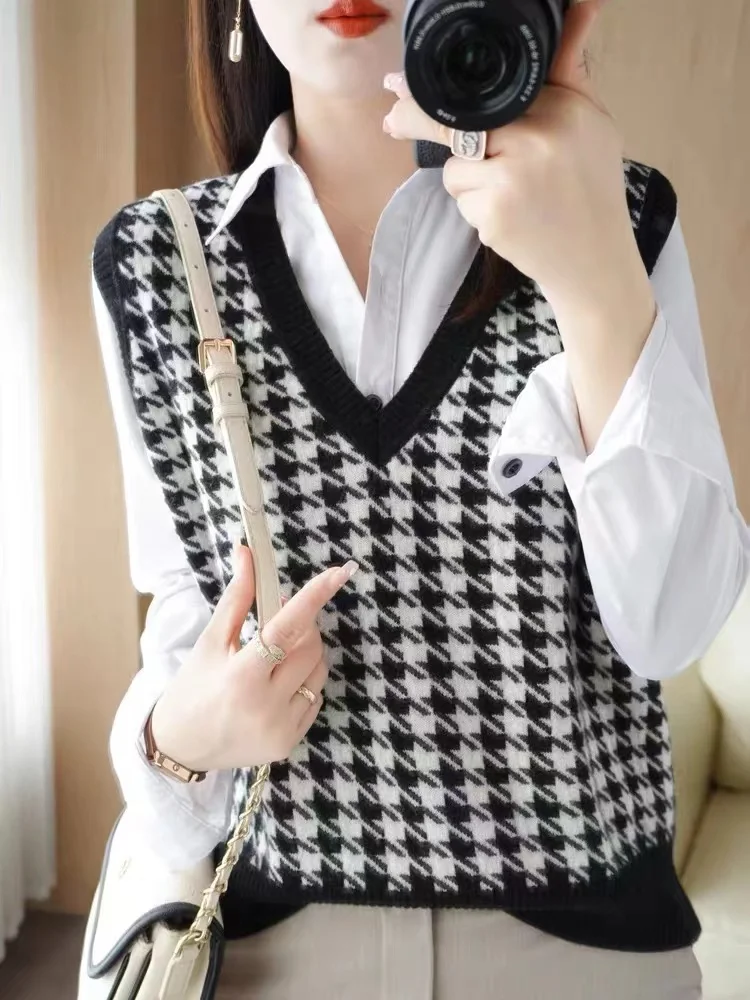 Autumn Winter Women's Knitted Vest Brand Tag Removed V-Neck Warm Outerwear Casual Commute Style Loose Fit Regular Length