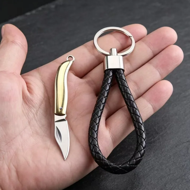 Vintage Embossed Eagle Pattern Folding Keychain Knife Mini Stainless Steel Pocket Cutter Portable EDC Tool Gift Pendant