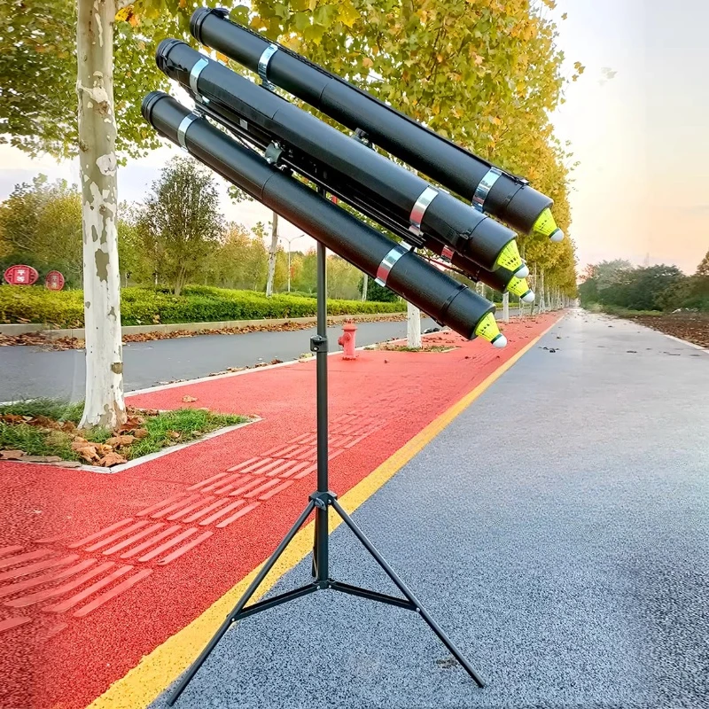 

Сервер для бадминтона большой емкости, устройство для подачи бадминтона с регулируемой высотой, стабильный тренажер для мячей, портативный спортивный аксессуар