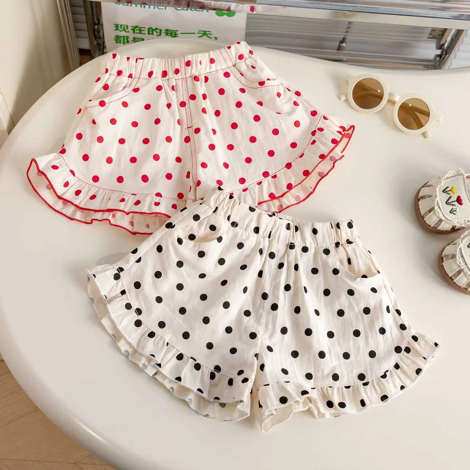 

Girls' shorts 2025 summer new Korean version of foreign style baby girl thin lace outer wear children's polka dot casual pants