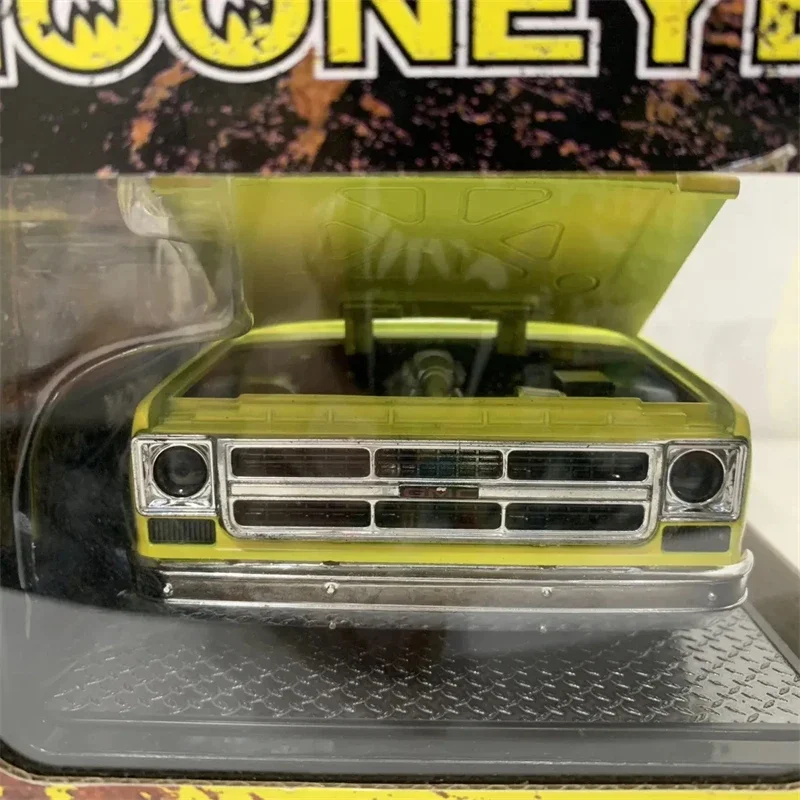 1:24 1976 GMC Sierra Grande 15-Custom High Simulation Diecast Car Metal Alloy Model Car decoration display collection gifts