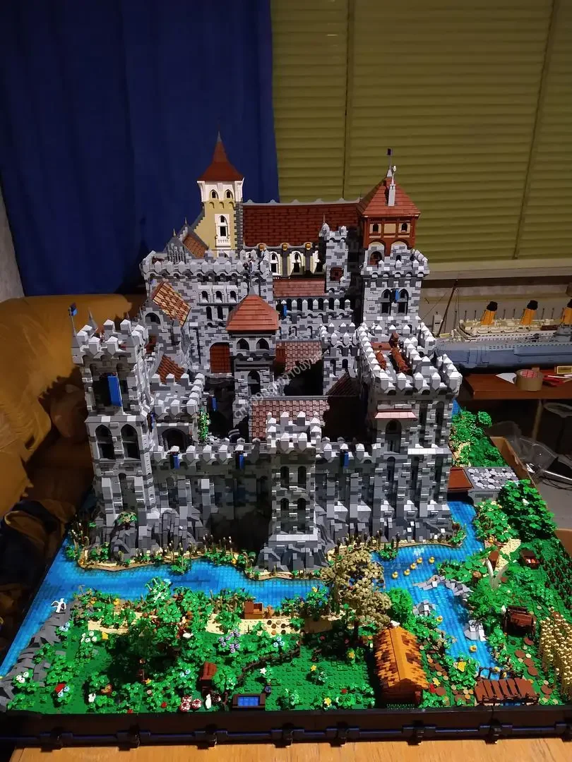 112744pcs Moc Complete Medieval Castle Model Moc Building Bricks Castle Modular DIY Sets Assembly Blocks   presents