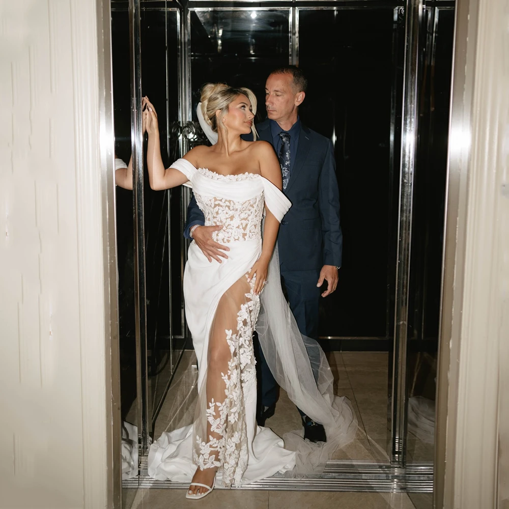 

Satin Wedding Dresses Off Shoulder See Through Strapless Side Split Bride Gowns Applique Lace vestidos de novia Customized