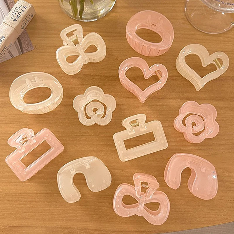 

Women Girls Fashion New Sweet Bow Heart Hair Claw Acrylic Crab Hair Clips For Woman Hairpin Hair Accessories