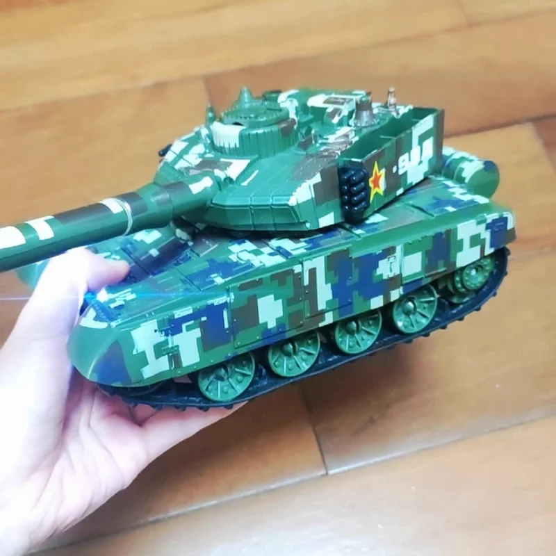 2025年新型大型リモコン戦車おもちゃ 男の子向け 車 火を発射可能 クローラー クライミング オフロード 男の子の誕生日プレゼントに最適