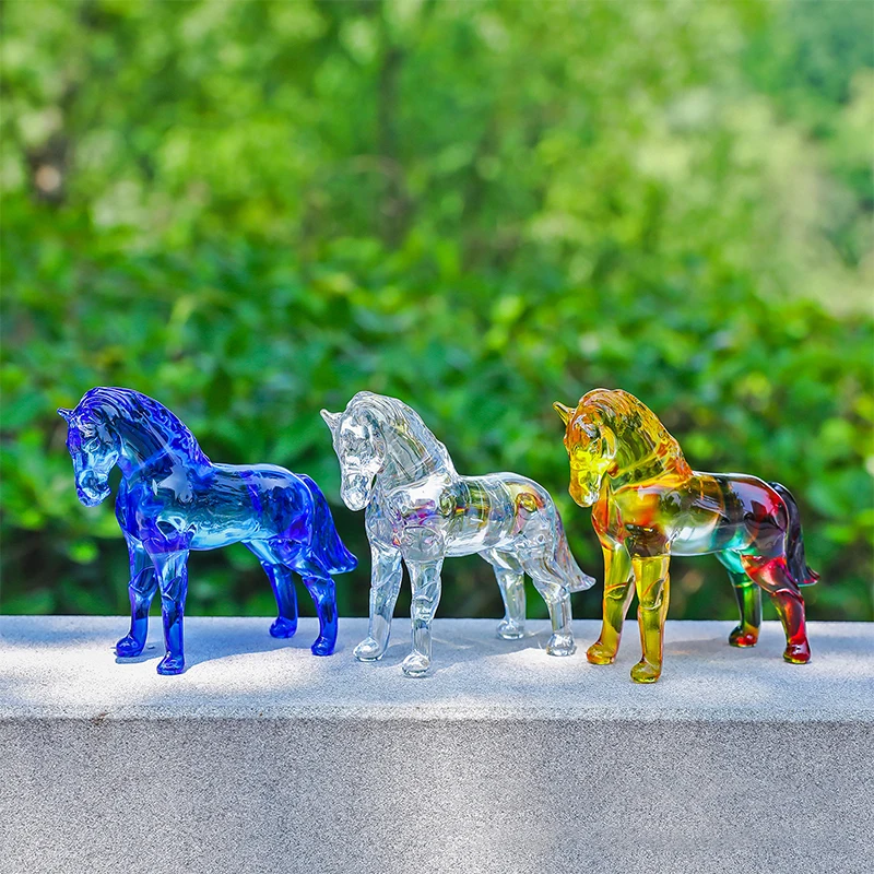 Luxury Horse Sun Catcher Ornament 2026 Zodiac Horse Statue Feng Shui Collection Crystal Light Home Desktop Decoration