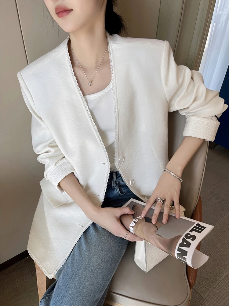 

Женский повседневный блейзер с кружевной отделкой, V-образным вырезом, свободного кроя, не оверсайз, весенне-осенний, элегантный пиджак-топ