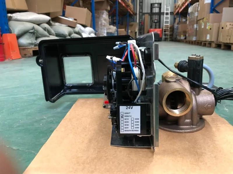 2850ST control valve, mechanical time type, flow type 6-8-10 tons of softened water