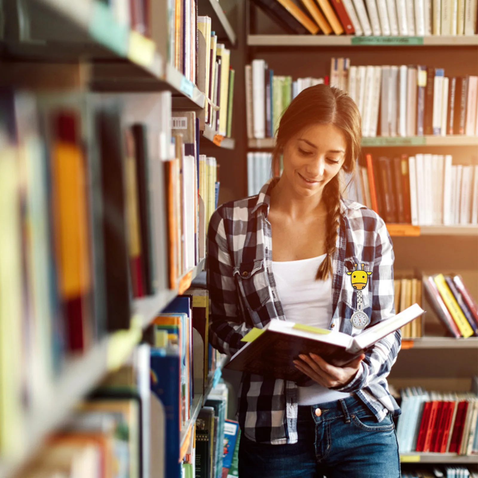 

1pc Nurse Watch Clinic Staff Cartoon Pattern Doctor Pocket Watch Durable Smooth Design Medical Tool Gift Nursing Students